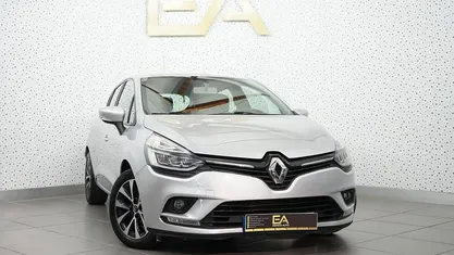 Usado 2017 Renault Clio IV Zen | € 11.480 (Preço justo)