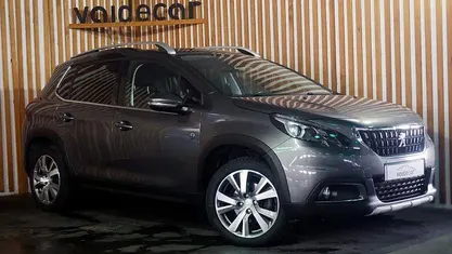 Usado Peugeot 2008 Crossway 130 HP (95 kW) 2019 SUV