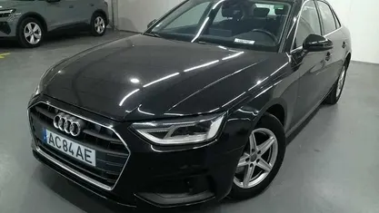 Usado Audi A4 163 HP (119 kW) 2020 Preto Sedan