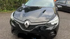 Preto Usado 2023 Renault Clio V Intens Citadino | € 17.400 (Preço justo)
