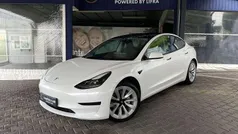Usado 2022 Tesla Model 3 Standard Range Plus Sedan | € 27.980 (Preço justo)