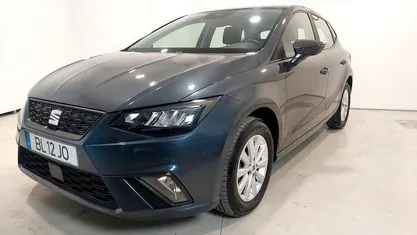 Usado Seat Ibiza Style 95 HP (69 kW) 2024 Cinza Citadino