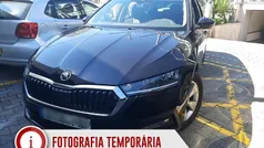 Preto Usado 2022 Skoda Octavia Ambition Carrinha | € 19.990 (Preço justo)