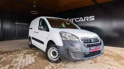 Branco Usado 2017 Peugeot Partner Monovolume | € 9.990 (Super Preço)