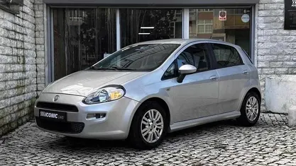 Usado Fiat Punto Young 67 HP (49 kW) 2014 Citadino