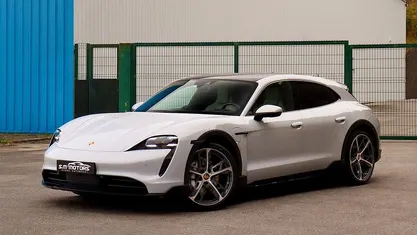 Usado Porsche Taycan 350 kW (476 HP) 2023 Sedan