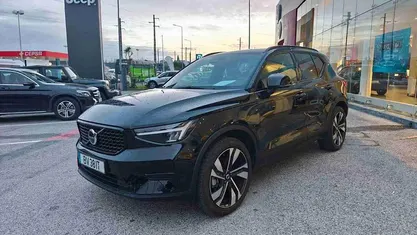 Usado 2025 Volvo XC40 Plus SUV | € 43.490 (Preço justo)