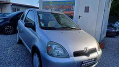 Cinzento Usado 1999 Toyota Yaris | € 2.299 (Bom preço)