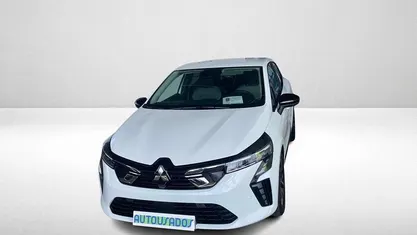 Usado Mitsubishi Colt 90 HP (66 kW) 2024 Branco Citadino