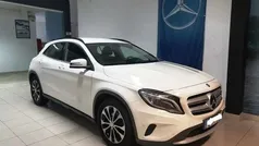 Branco Usado 2015 Mercedes GLA180 SUV | € 18.990 (Preço justo)