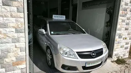 Usado Opel Vectra Executive 120 HP (88 kW) 2007 Cinza prata Carrinha