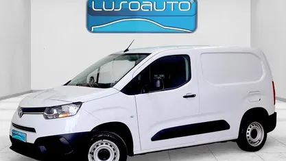 Branco Usado 2023 Toyota Proace City City Monovolume | € 16.900 (Preço justo)