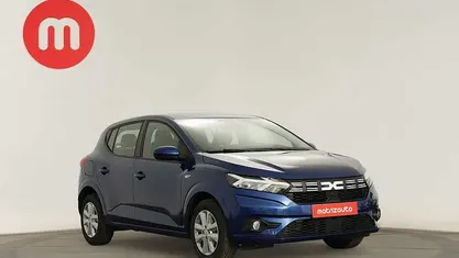 Azul Usado 2024 Dacia Sandero | € 16.999 (Preço justo)