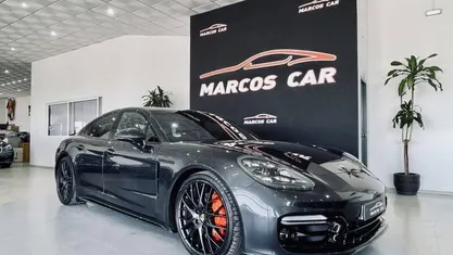 Usado Porsche Panamera 422 HP (310 kW) 2017 Sedan
