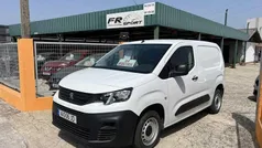 Branco Usado 2021 Peugeot Partner Monovolume | € 13.500 (Bom preço)