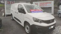 Branco Usado 2021 Peugeot Partner Premium Monovolume | € 12.602 (Bom preço)