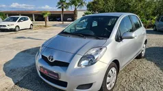 Cinza Usado 2009 Toyota Yaris Citadino | € 7.900 (Preço justo)
