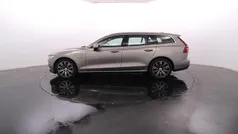Cinzento Usado 2021 Volvo V60 Carrinha | € 33.900 (Preço justo)