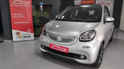 Cinzento Usado 2016 Smart ForFour Citadino | € 10.750 (Preço justo)