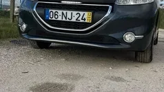 Cinza Usado 2012 Peugeot 208 Style Citadino | € 5.990 (Preço justo)