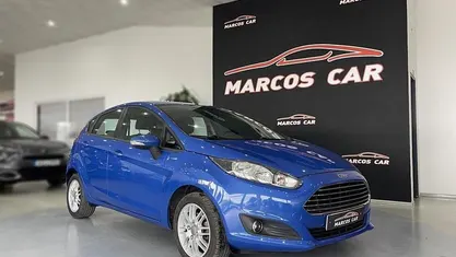 Usado Ford Fiesta Trend 80 HP (58 kW) 2013 Azul Citadino