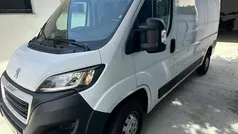 Branco Usado 2021 Peugeot Boxer Van | € 18.500 (Bom preço)