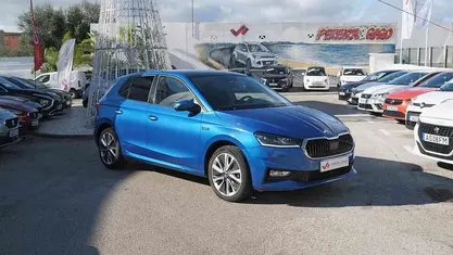 Azul Usado 2022 Skoda Fabia Citadino | € 16.950 (Preço justo)