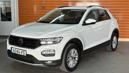 Usado VW T-Roc 116 HP (85 kW) 2021 Branco SUV