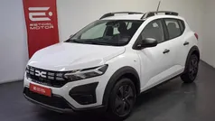 Branco Usado 2024 Dacia Sandero Extreme Citadino | € 17.200 (Preço justo)