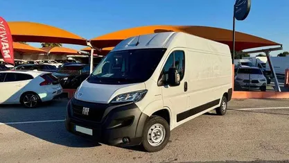 Usado Fiat Ducato 140 HP (102 kW) 2022 Branco Van