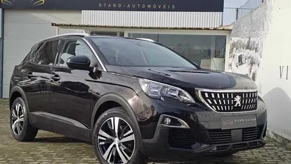 Usado Peugeot 3008 Allure 130 HP (95 kW) 2020 Preto SUV