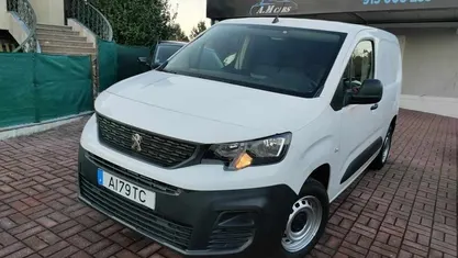 Usado Peugeot Partner 102 HP (75 kW) 2021 Branco Monovolume