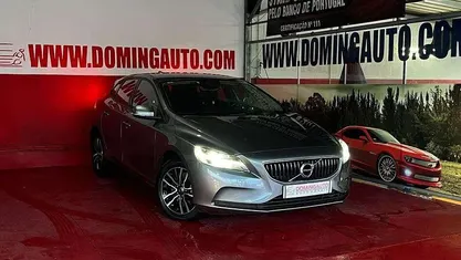 Usado 2019 Volvo V40 Momentum | € 15.950 (Super Preço)