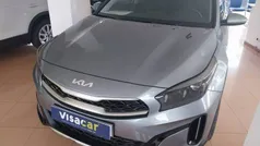 Cinza Usado 2024 Kia XCeed SUV | € 22.500 (Preço justo)