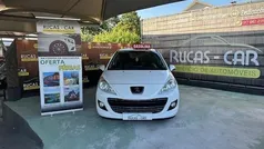 Branco Usado 2011 Peugeot 207 | € 7.500 (Bom preço)
