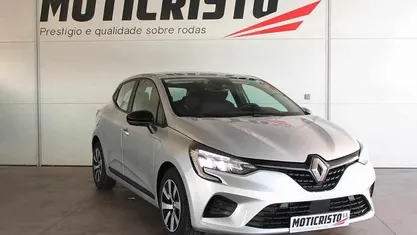 Cinzento Usado 2023 Renault Clio V Equilibre Citadino | € 15.900 (Preço justo)