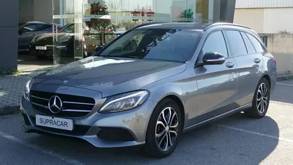 Cinzento Usado 2015 Mercedes C220 | € 18.900 (Preço justo)