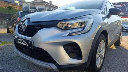 Usado 2022 Renault Captur Business SUV | € 16.500 (Bom preço)