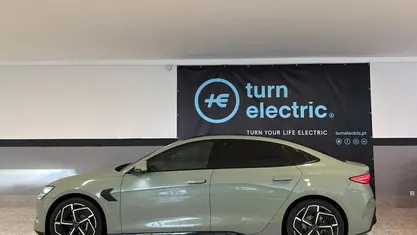 Usado BYD Seal 389 kW (530 HP) 2024 Verde