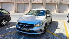 Cinzento Usado 2016 Mercedes A160 Citadino | € 16.000 (Preço justo)
