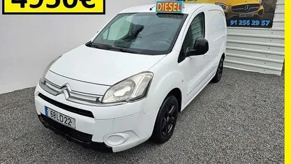 Branco Usado 2010 Citroën Berlingo Monovolume | € 4.950 (Preço justo)