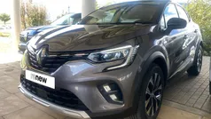 Cinzento Usado 2023 Renault Captur Techno SUV | € 19.990 (Preço justo)