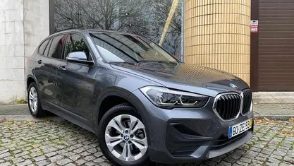 Cinzento Usado 2019 BMW X1 SUV | € 23.900 (Bom preço)