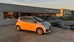 Cinza Usado 2018 Hyundai i10 Citadino | € 9.200 (Preço justo)