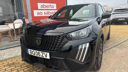 Preto Usado 2025 Peugeot 2008 Style SUV | € 21.990 (Preço justo)