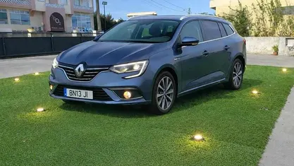 Cinzento Usado 2021 Renault Mégane GrandTour Carrinha | € 18.500 (Bom preço)