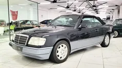 Usado 1995 Mercedes E220 Cabrios | € 22.900