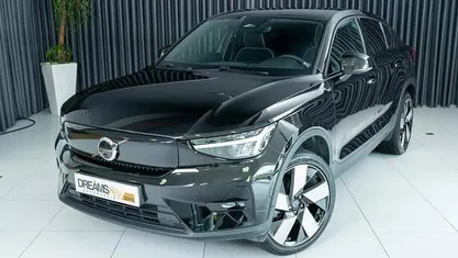 Preto Usado 2022 Volvo C40 SUV | € 35.900 (Preço justo)