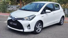 Usado 2014 Toyota Yaris Hybrid Comfort | € 12.980 (Preço justo)