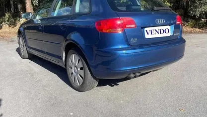 Usado Audi A3 140 HP (102 kW) 2006 Azul Citadino